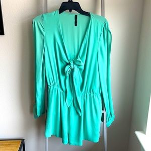 Green open sleeve cut out romper